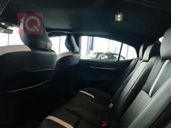 تۆیۆتا کامری